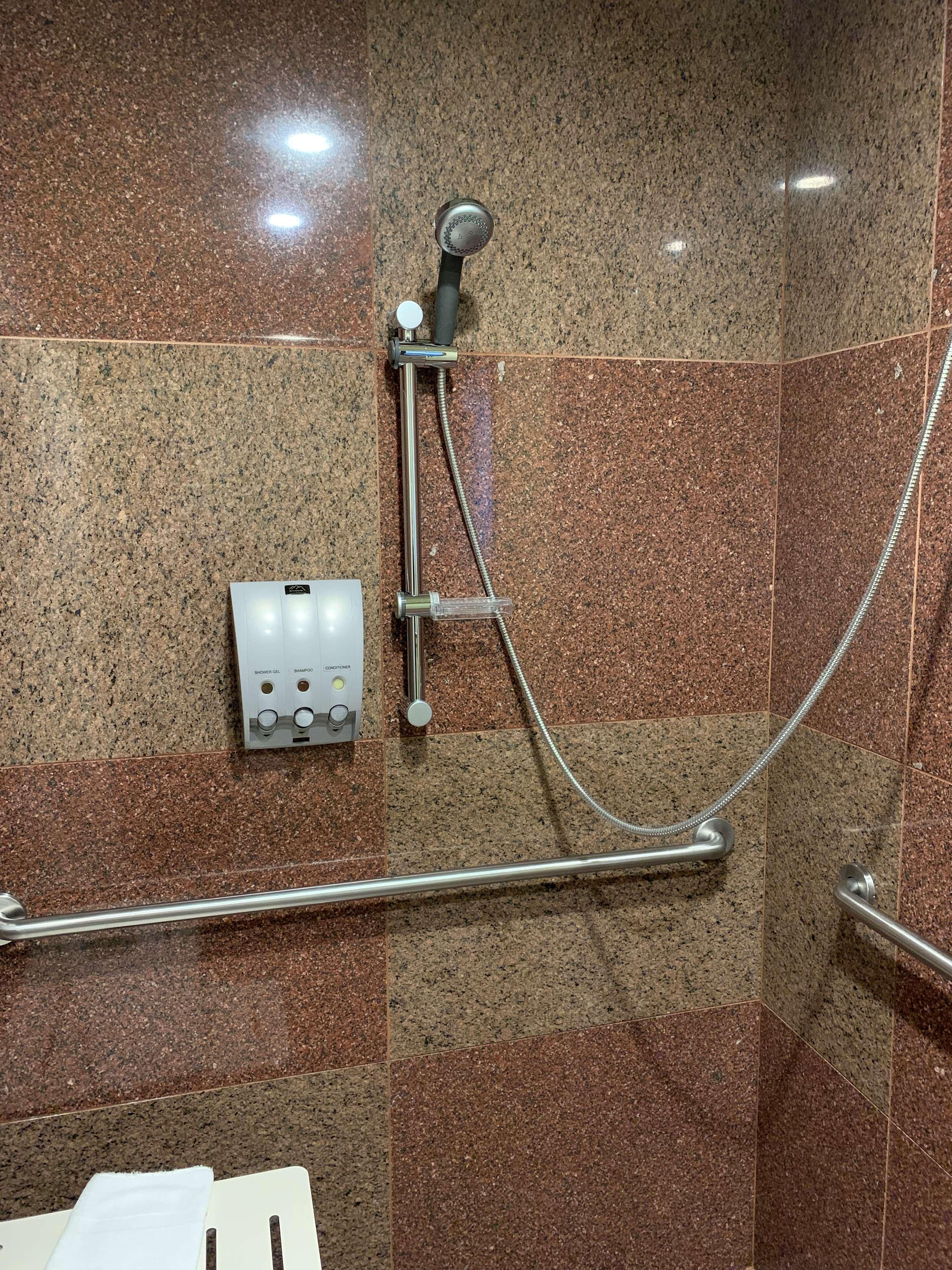 קלה אלום Best Western Snowcap Lodge מראה חיצוני תמונה
