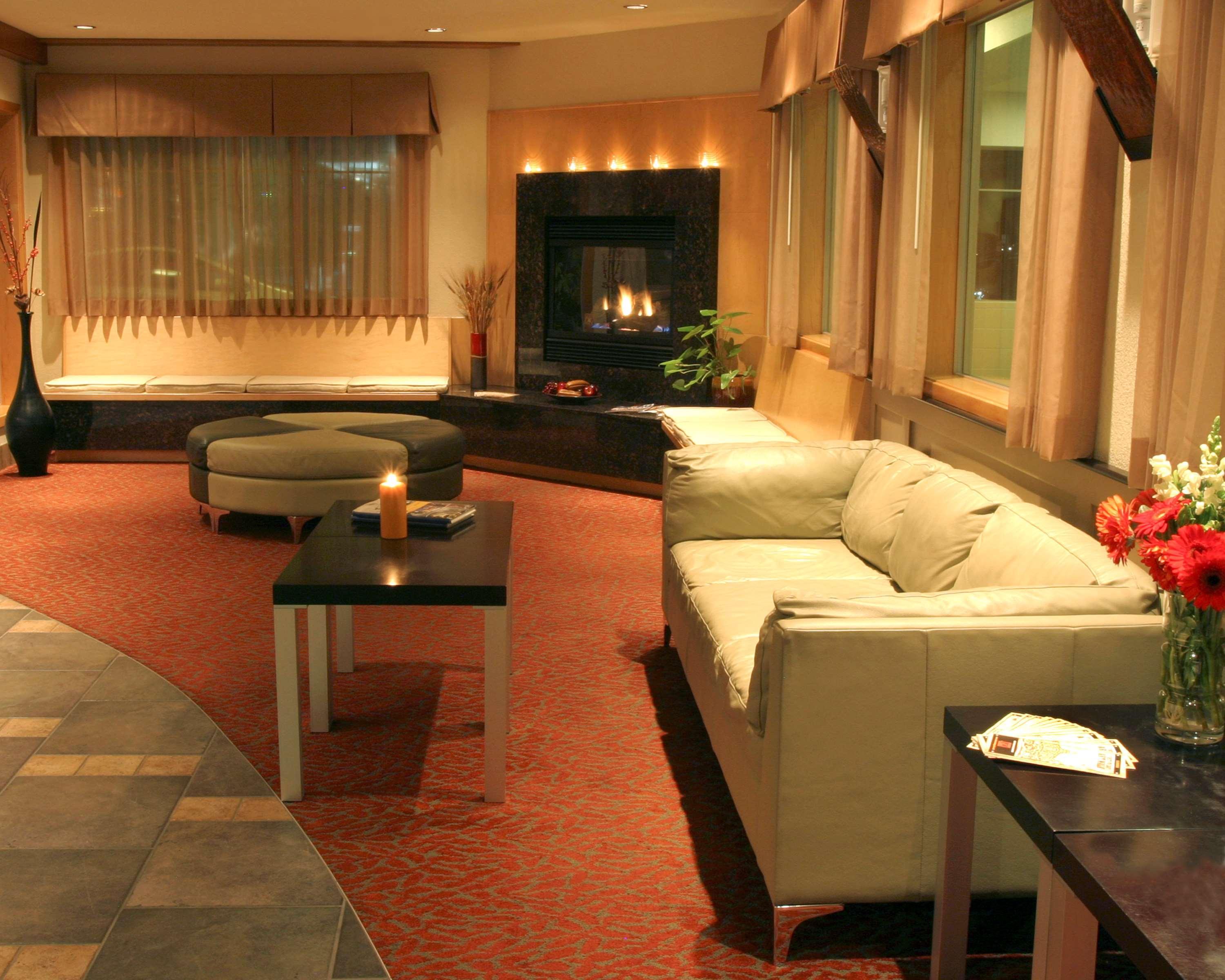 קלה אלום Best Western Snowcap Lodge מראה חיצוני תמונה
