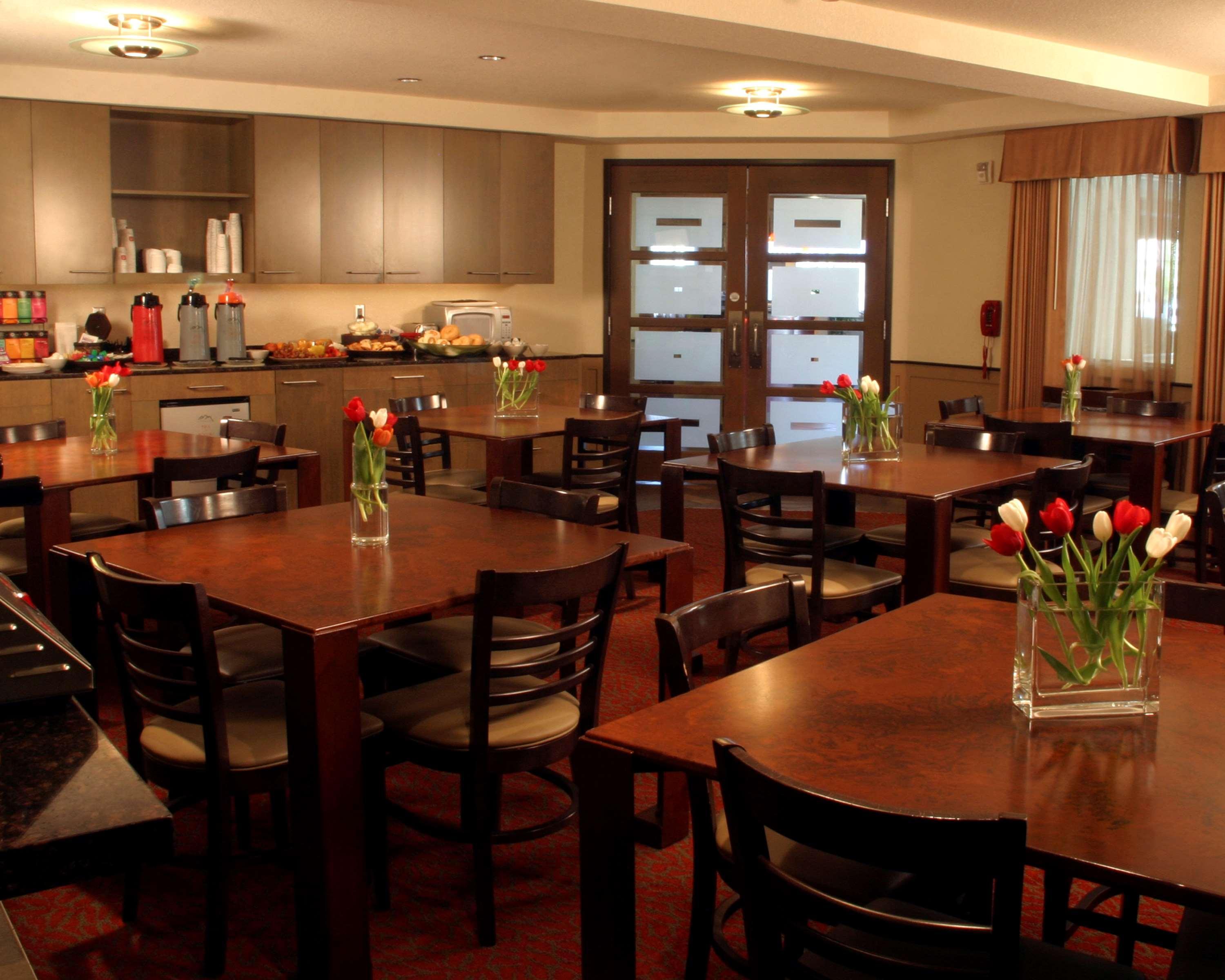 קלה אלום Best Western Snowcap Lodge מראה חיצוני תמונה